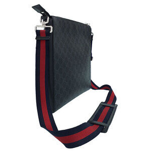 Gucci Shoulder Messenger Crossbody Canvas Bag GG Supreme